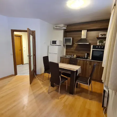 Forest Apartment/ Park Apartmán