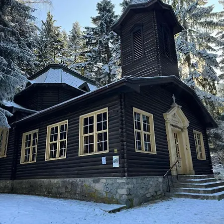 Forest Apartment/ Park Apartmán