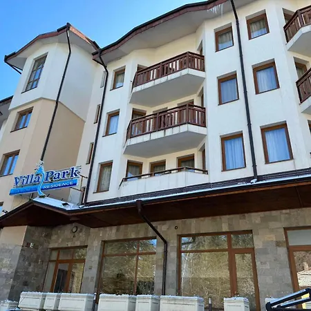 Forest Apartment/ Park