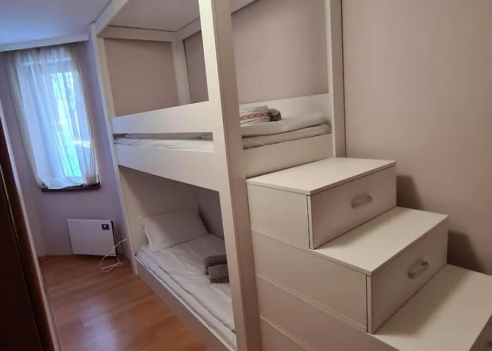 Forest Apartment/ Park Apartament Borowec