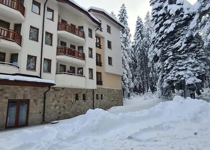 Forest Apartment/ Park * Borowec